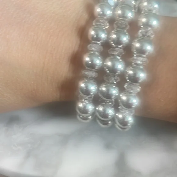 Silver hematite & diamond cut clear quartz bracelet - Picture 3 of 5